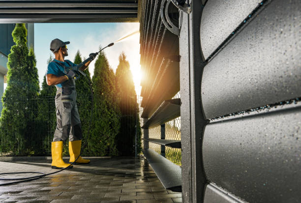 Best Commercial Pressure Washing  in North Pearsall, TX